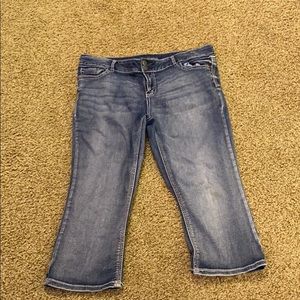 Maurices 13/14 capris